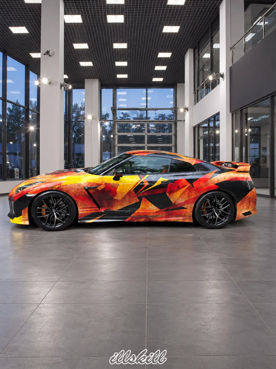 Визуализация Nissan GT-R с оранжево-красной геометрической винилографией, вид сбоку