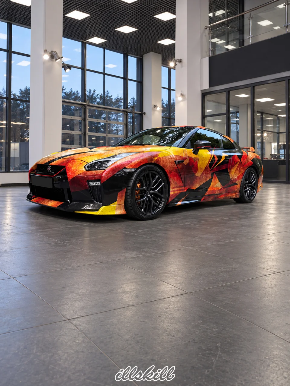 Визуализация Nissan GT-R с оранжево-красной геометрической винилографией, низкий ракурс спереди